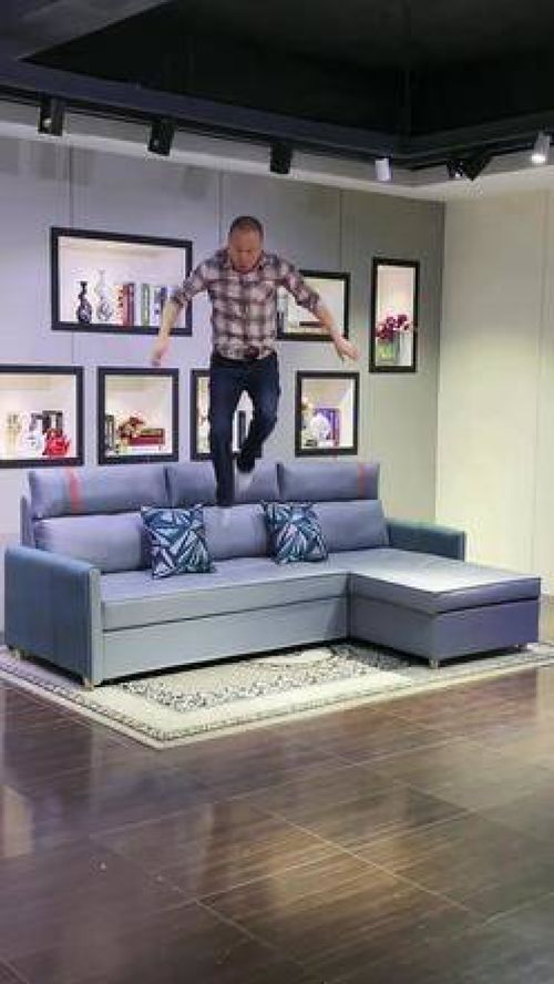 佛山家具新革命 蹦跳大叔沙发床，让临时留宿不再是难题