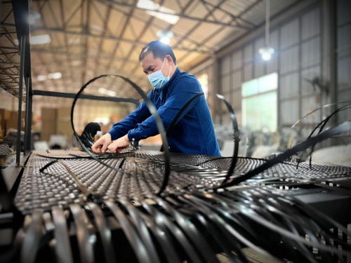 户外家具工厂开工繁忙 家居市场迎来新活力